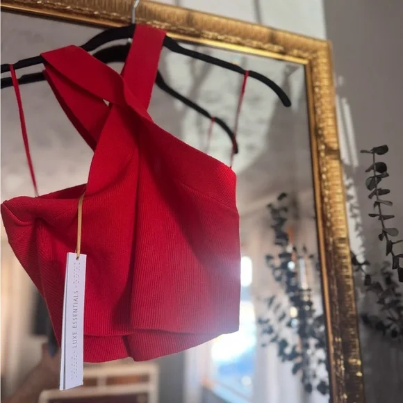 House of Harlow Red Halter Crop Top Going Out Vacation Statement Chic - Picture 3 of 6